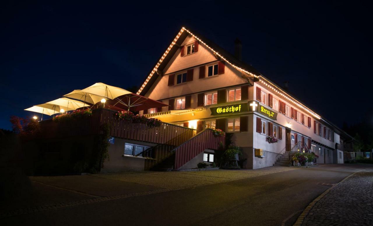 Gasthof Kreuz Bildstein Exterior photo